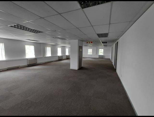 368M² OFFICE TO LET IN FOURWAYS
